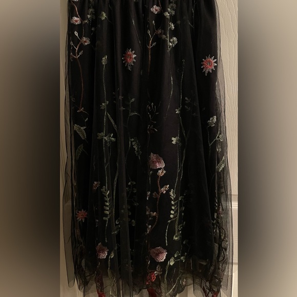 Jane Chic Designs Jardiniere Skirt - Picture 6 of 8